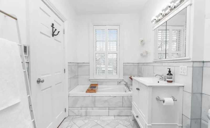 Bathroom with a soaking tub